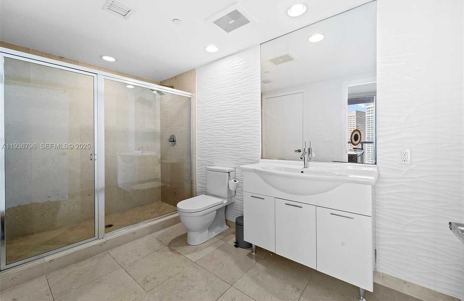 Imagen de Pequeño Objeto