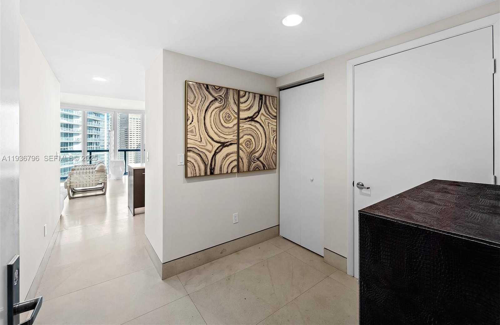 Imagen de Pequeño Objeto