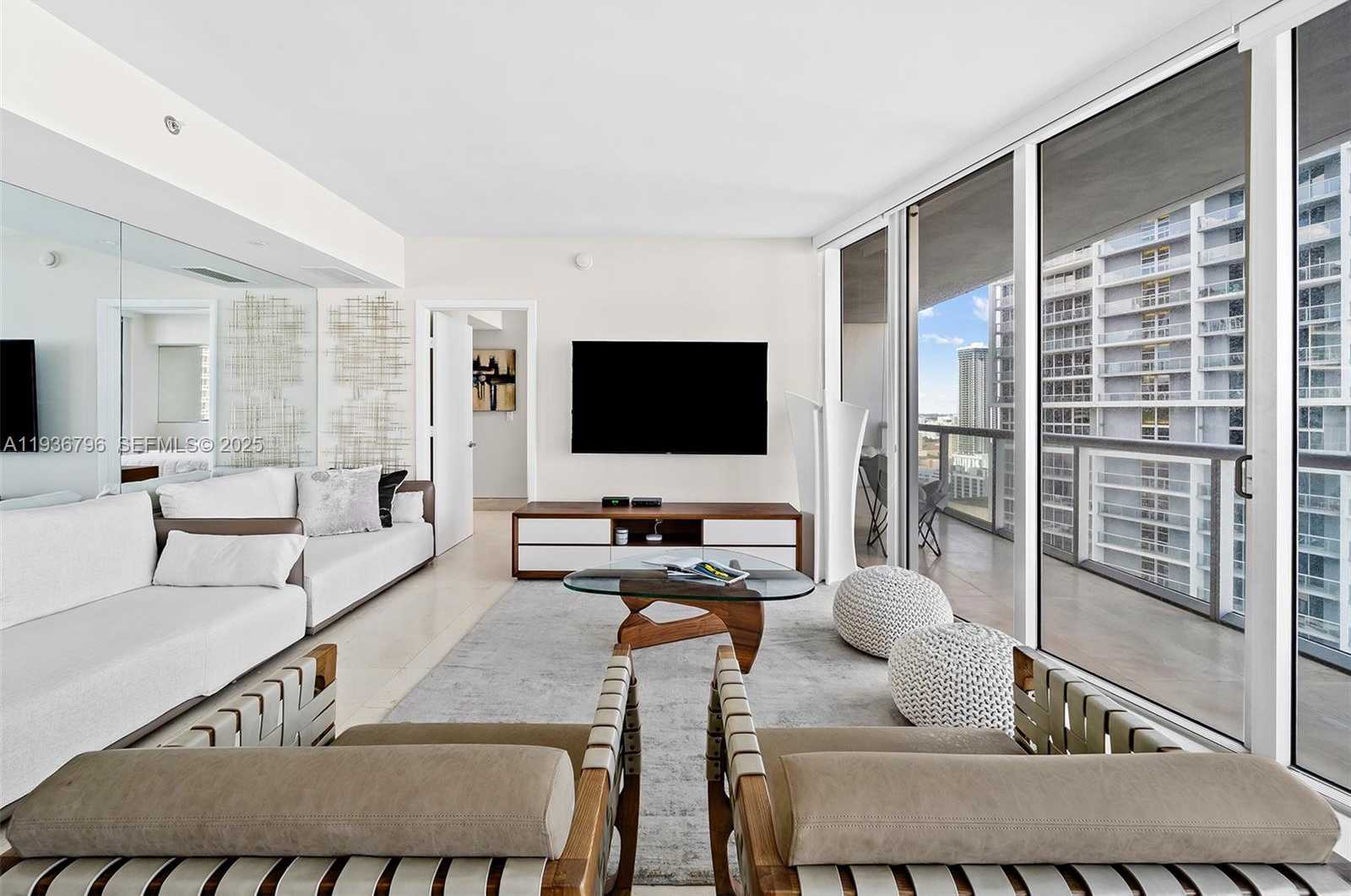 Imagen de Pequeño Objeto