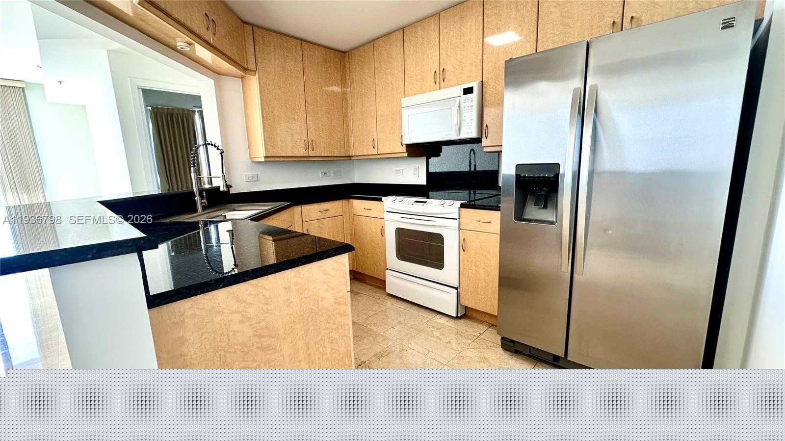 Small Image of 801 BRICKELL KEY BLVD #2707, Miami Number 18