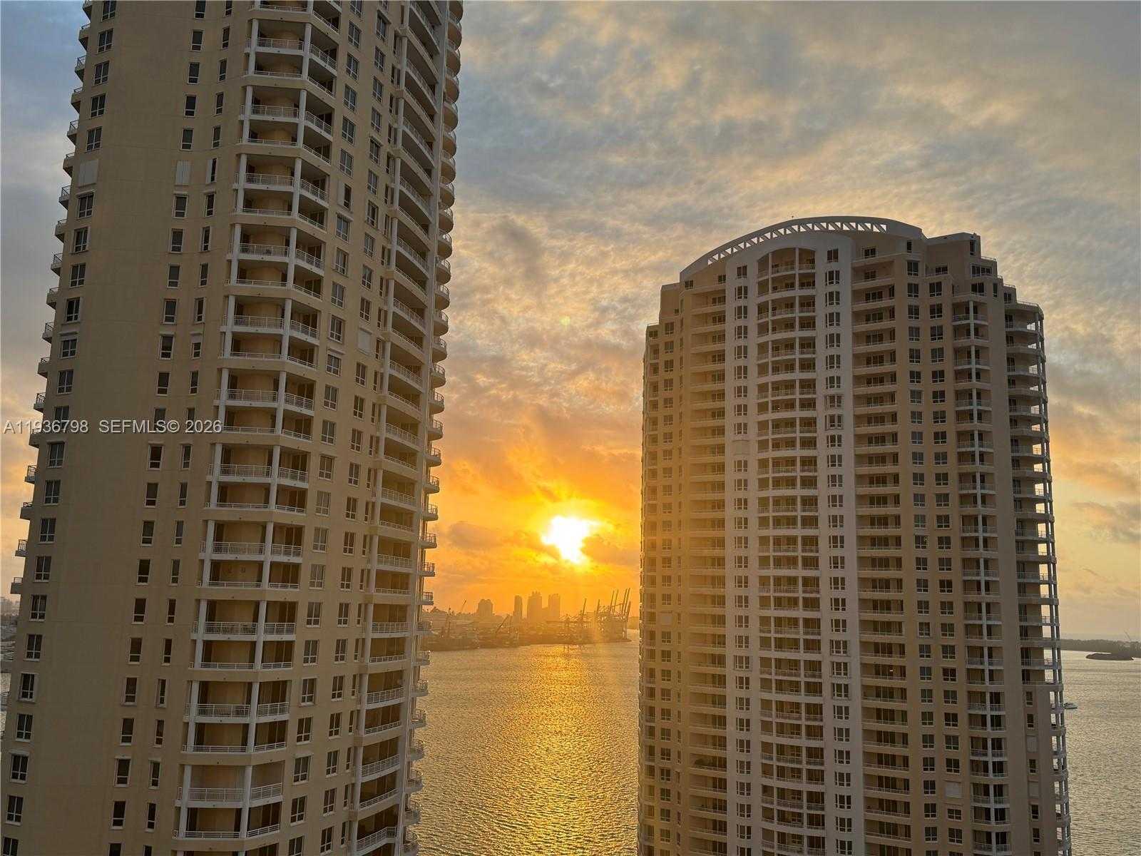Small Image of 801 BRICKELL KEY BLVD #2707, Miami Number 23