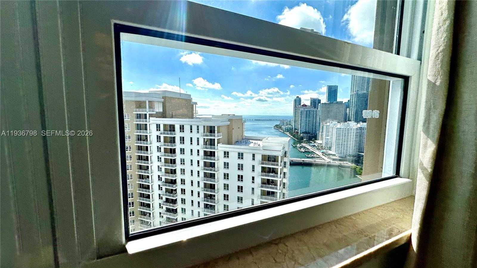 Small Image of 801 BRICKELL KEY BLVD #2707, Miami Number 6