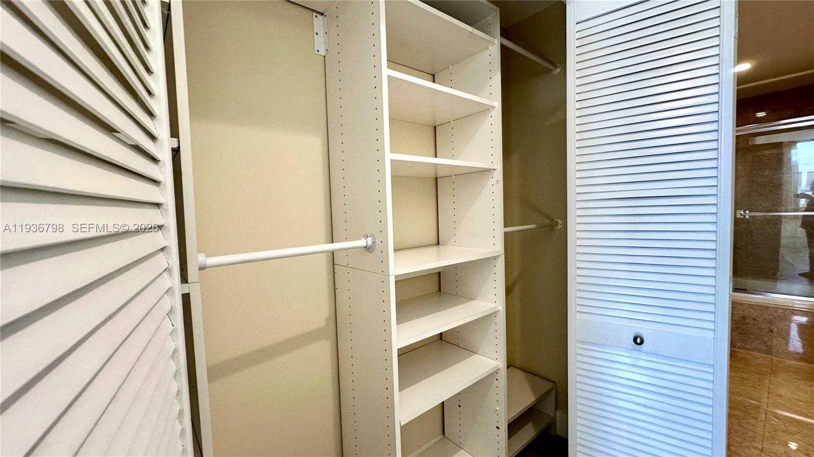 Small Image of 801 BRICKELL KEY BLVD #2707, Miami Number 9