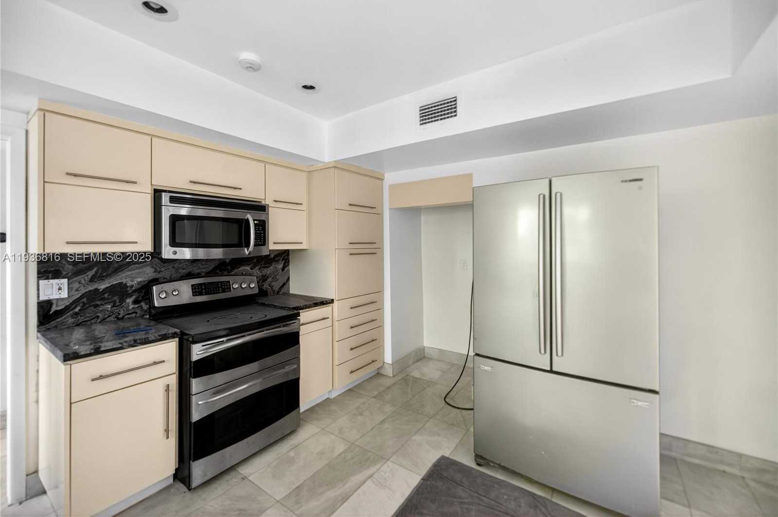 Imagen de Pequeño Objeto