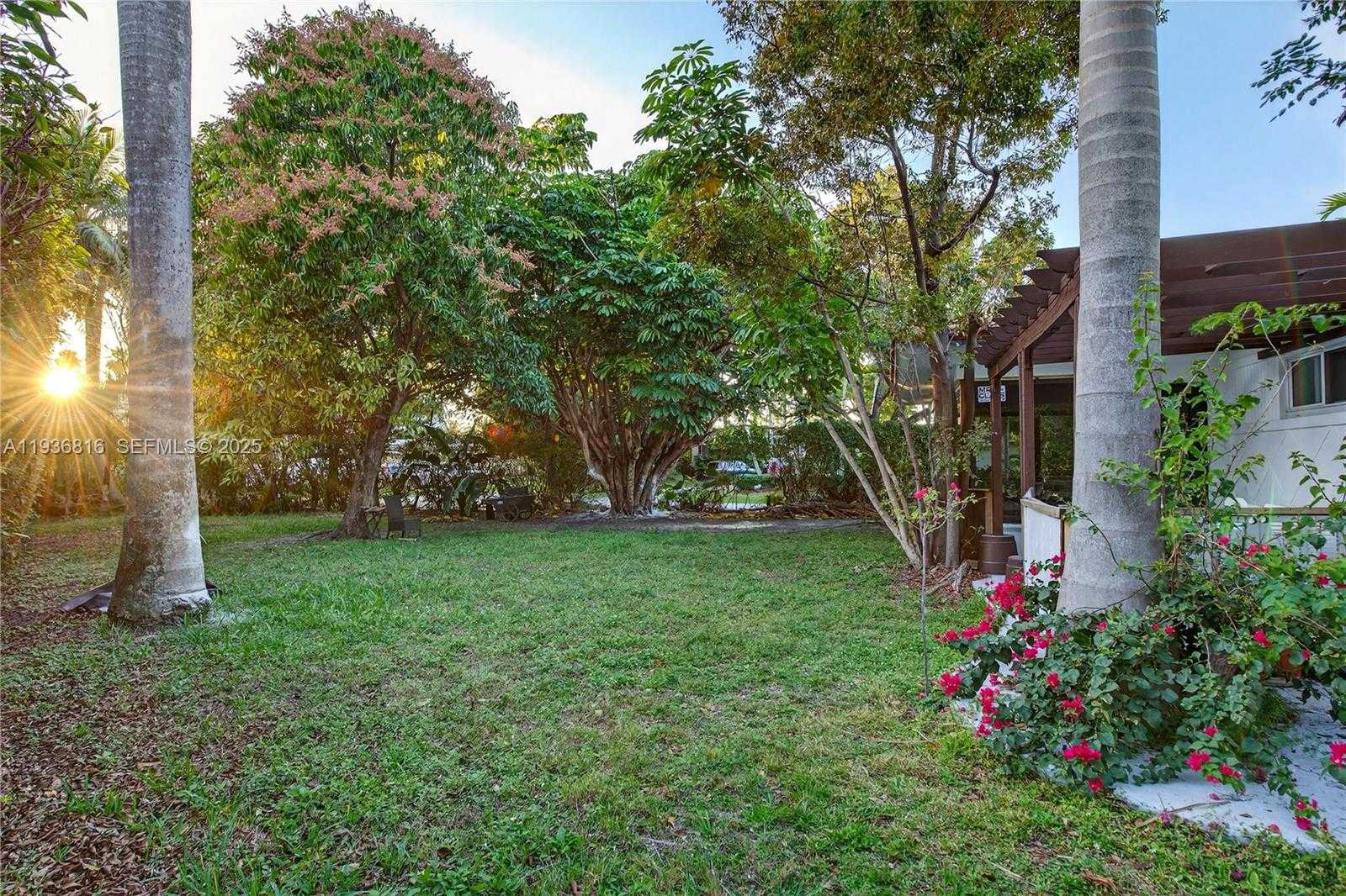 Imagen de Pequeño Objeto