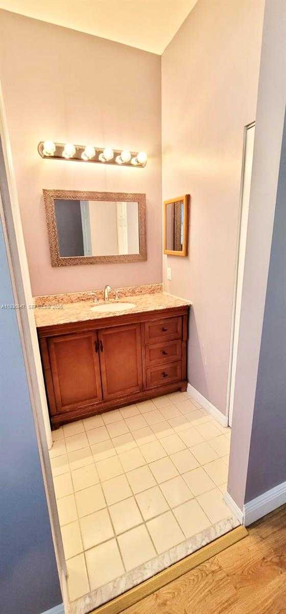 Small Image of 1005 NORTH EAST 42ND PL, Homestead Number 16