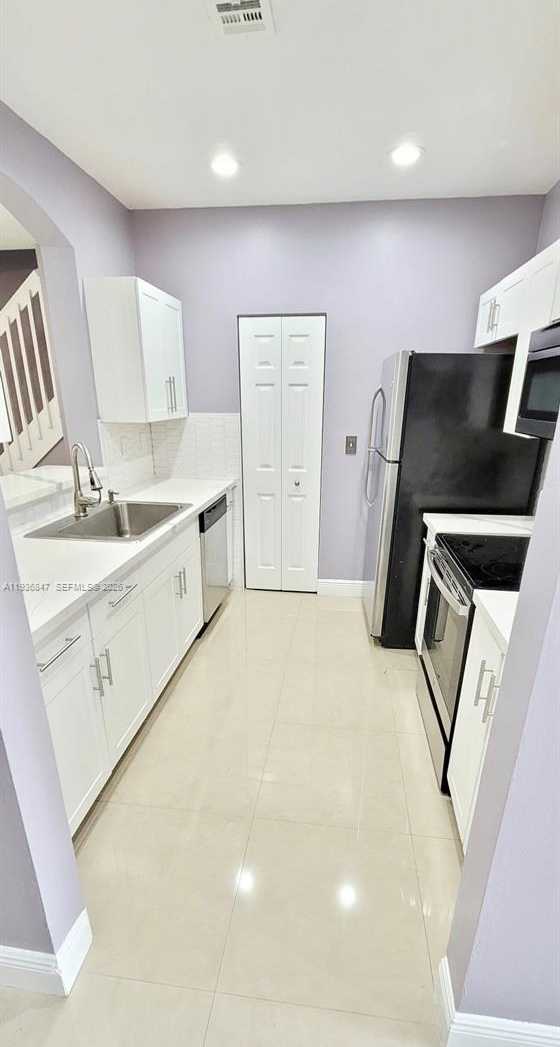 Small Image of 1005 NORTH EAST 42ND PL, Homestead Number 6