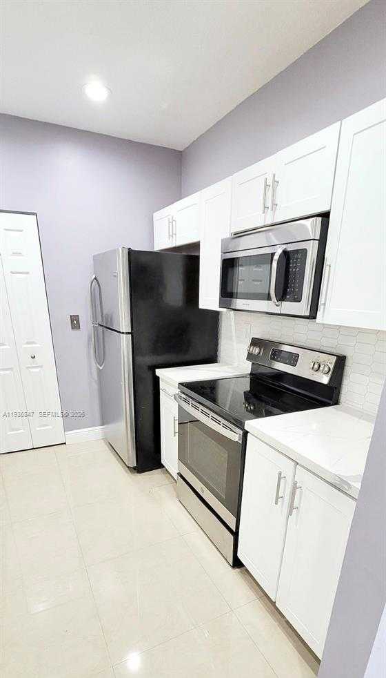 Small Image of 1005 NORTH EAST 42ND PL, Homestead Number 7