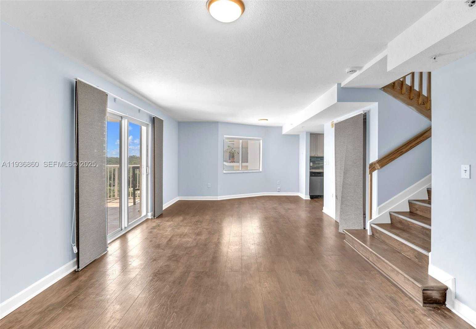 Small Image of 280 SOUTH WEST 20TH RD #904, Miami Number 19