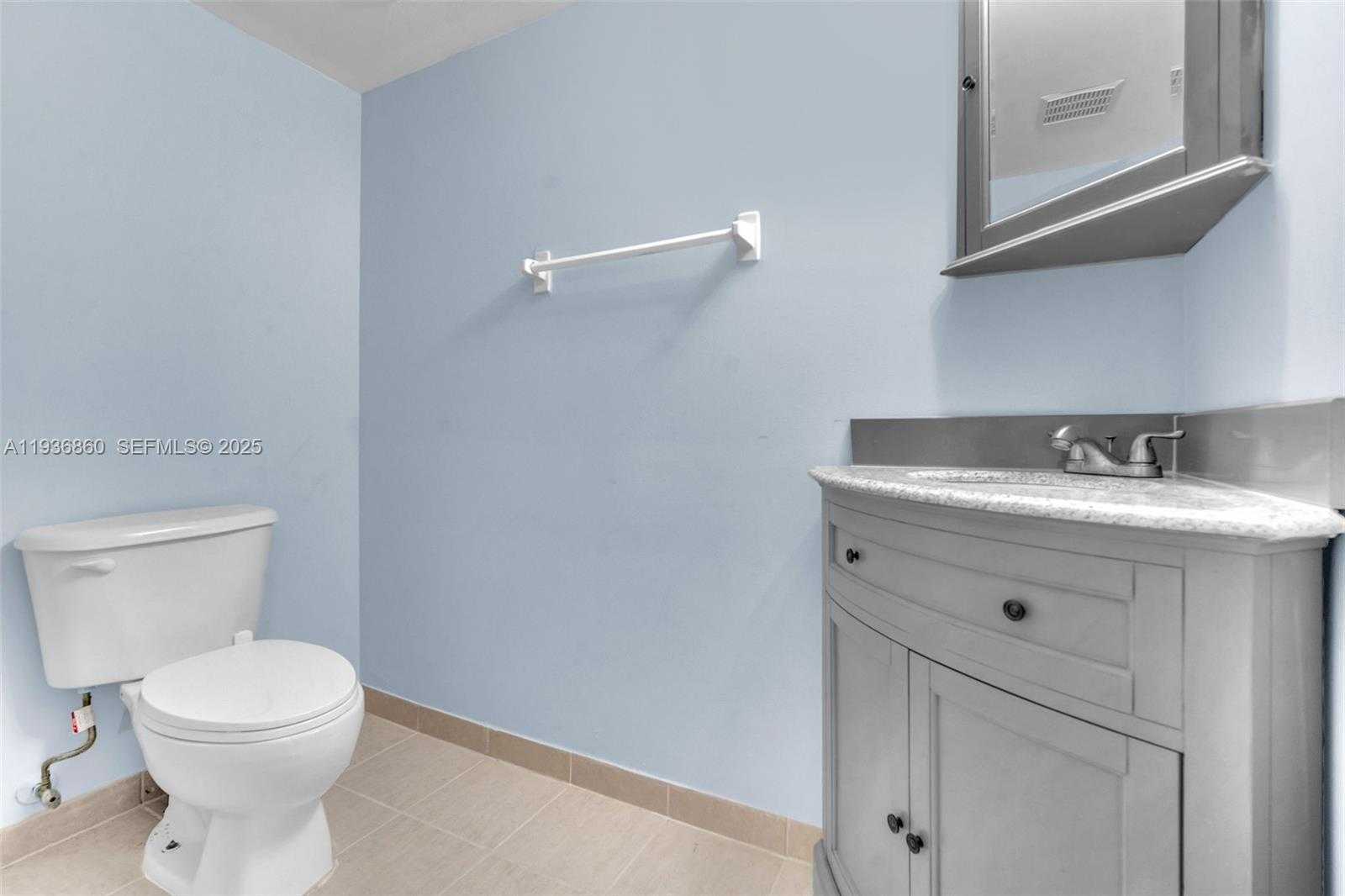 Small Image of 280 SOUTH WEST 20TH RD #904, Miami Number 23