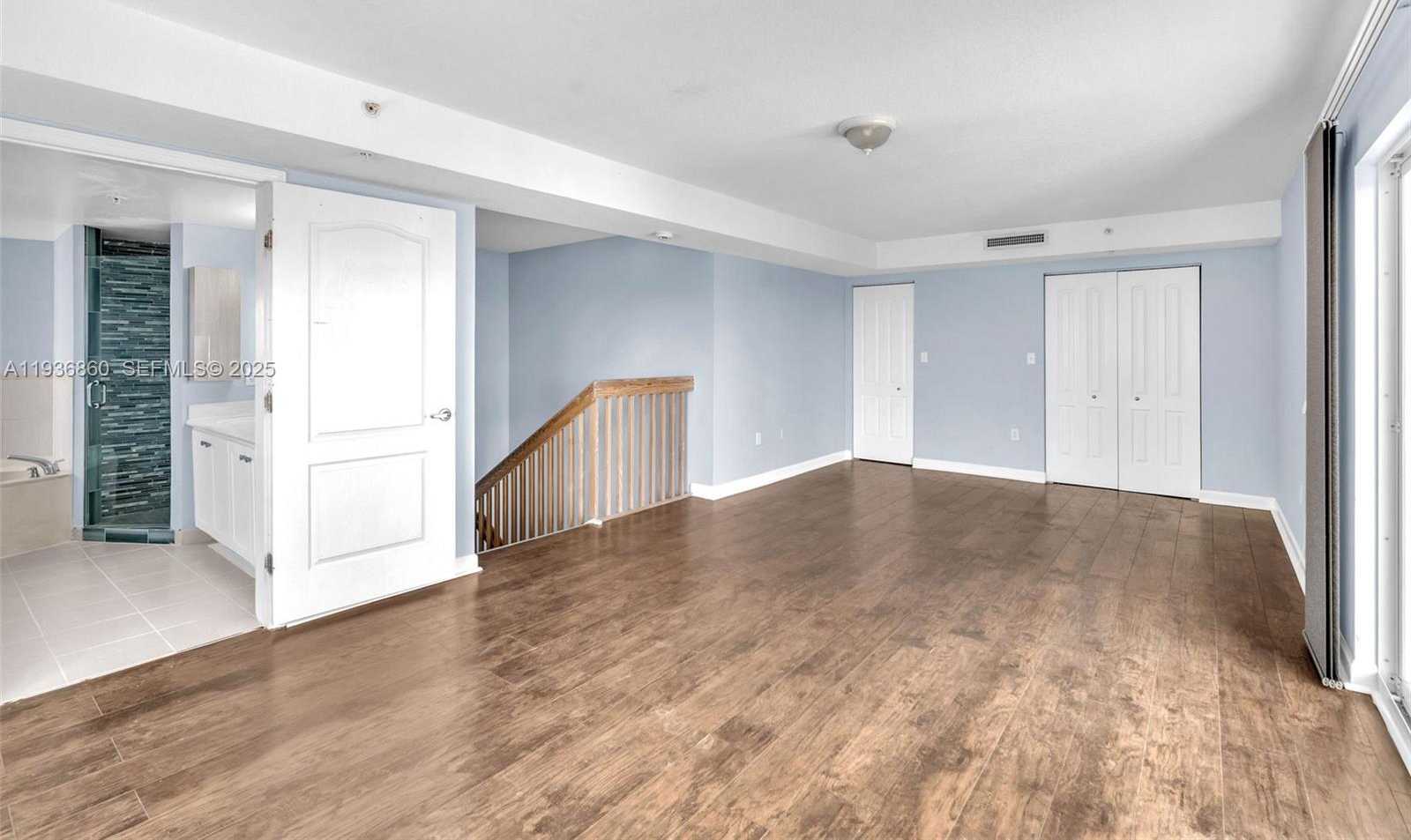 Small Image of 280 SOUTH WEST 20TH RD #904, Miami Number 3