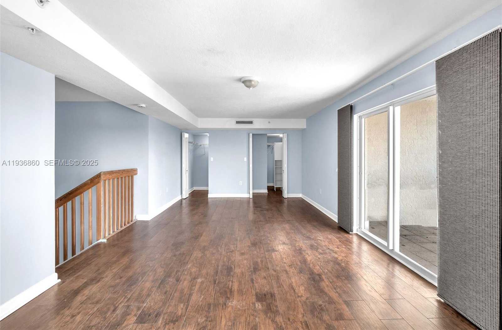 Small Image of 280 SOUTH WEST 20TH RD #904, Miami Number 4