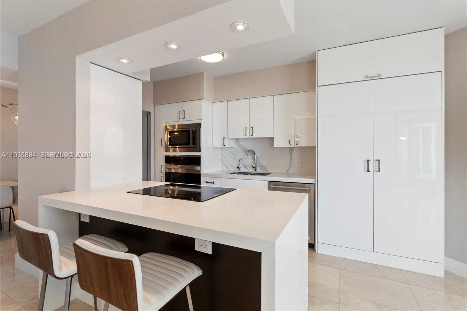 Small Image of 4779 COLLINS AVE #2204, Miami Beach Number 16