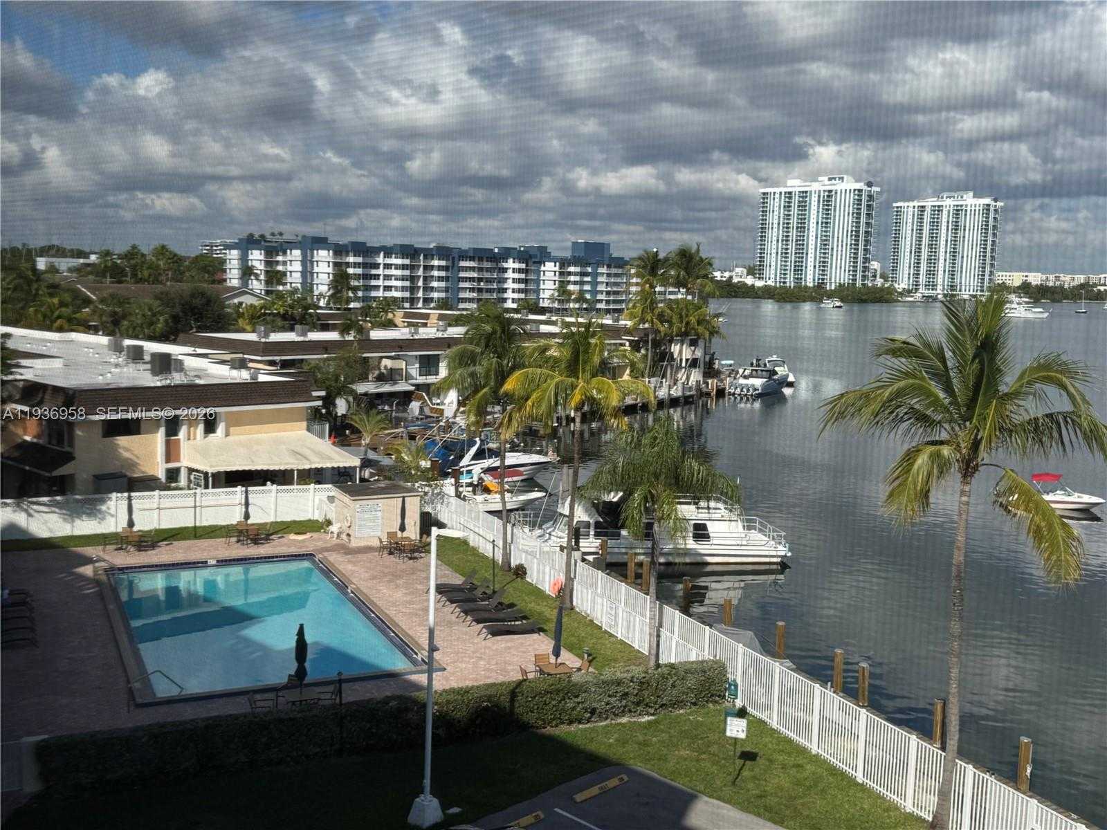 Small Image of 2821 NORTH MIAMI BEACH BLVD #5P, North Miami Beach Number 3