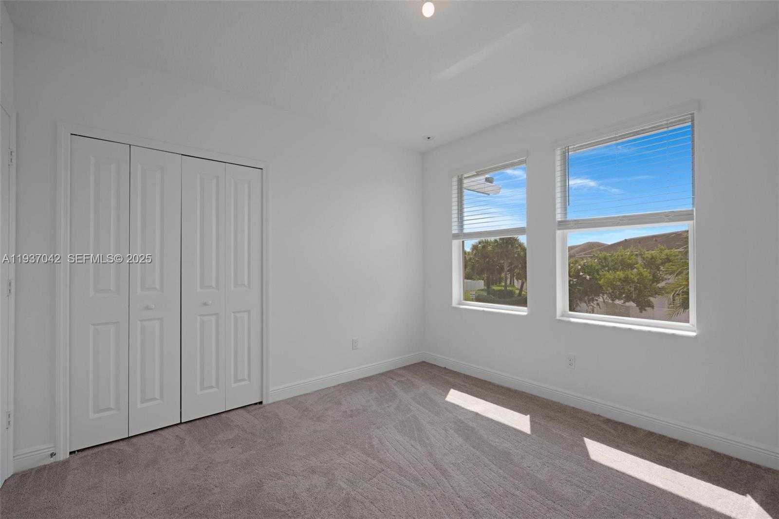 Small Image of 4317 LAGO DR #4317, Deerfield Beach Number 15