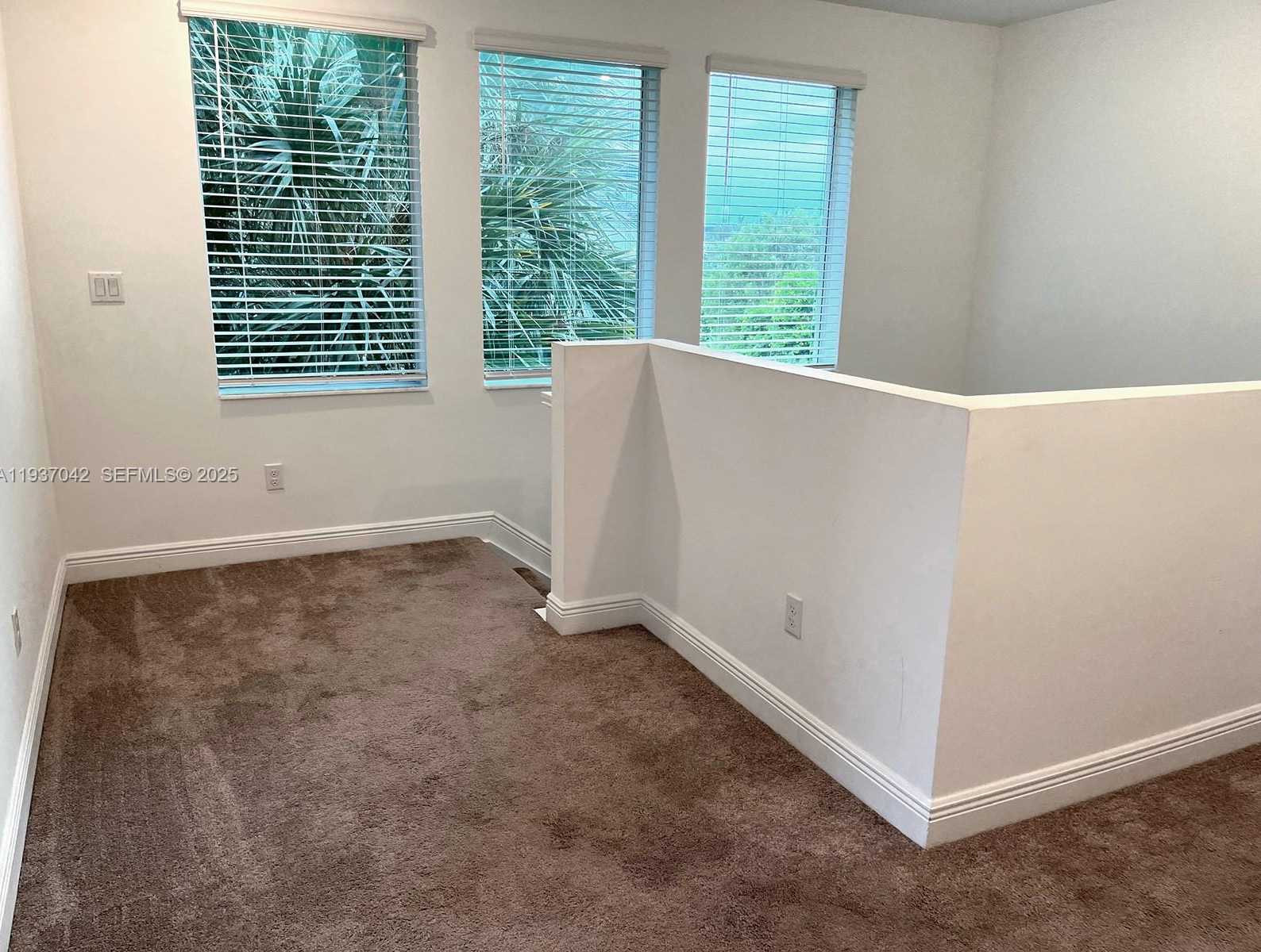 Small Image of 4317 LAGO DR #4317, Deerfield Beach Number 21