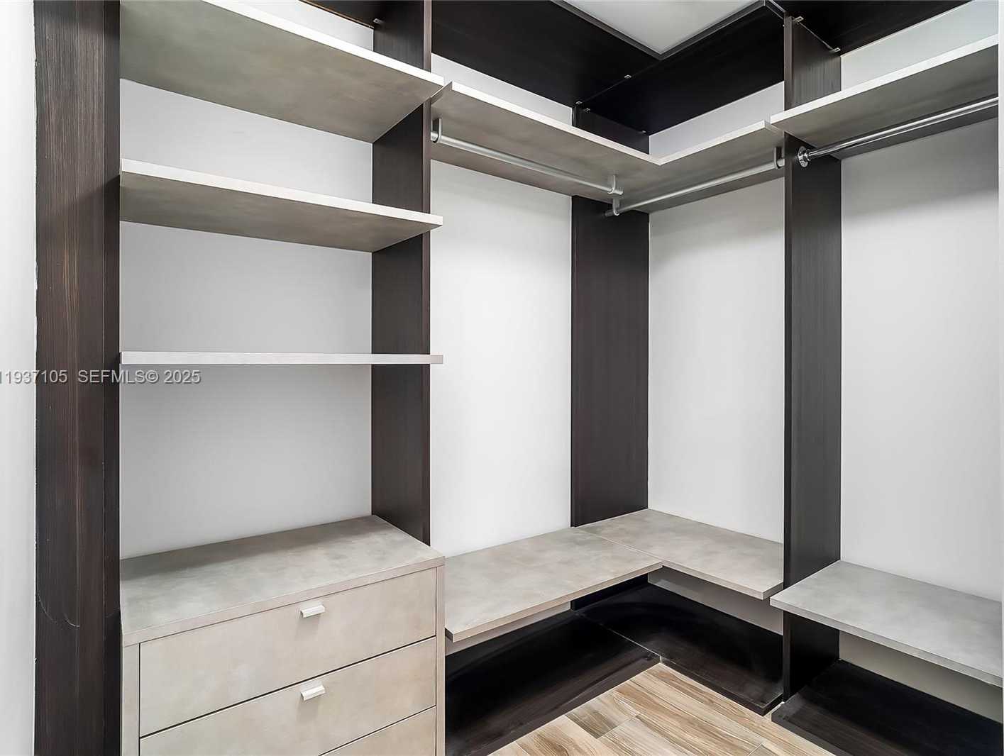 Small Image of 801 SOUTH MIAMI AVE #3704, Miami Number 20