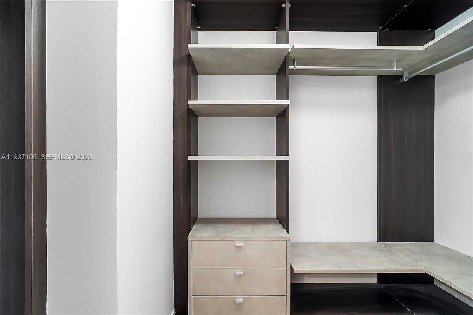 Small Image of 801 SOUTH MIAMI AVE #3704, Miami Number 21