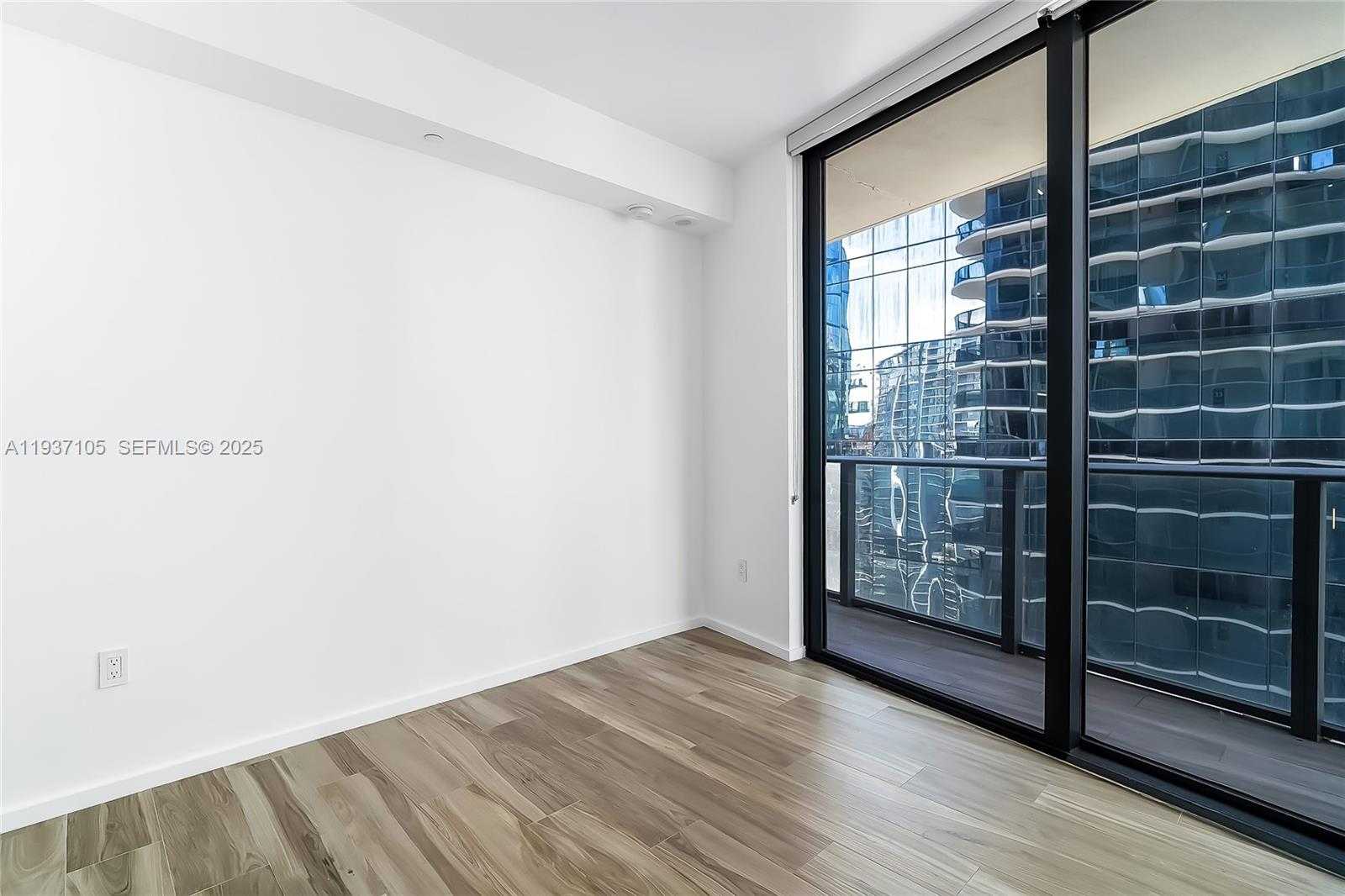 Small Image of 801 SOUTH MIAMI AVE #3704, Miami Number 23