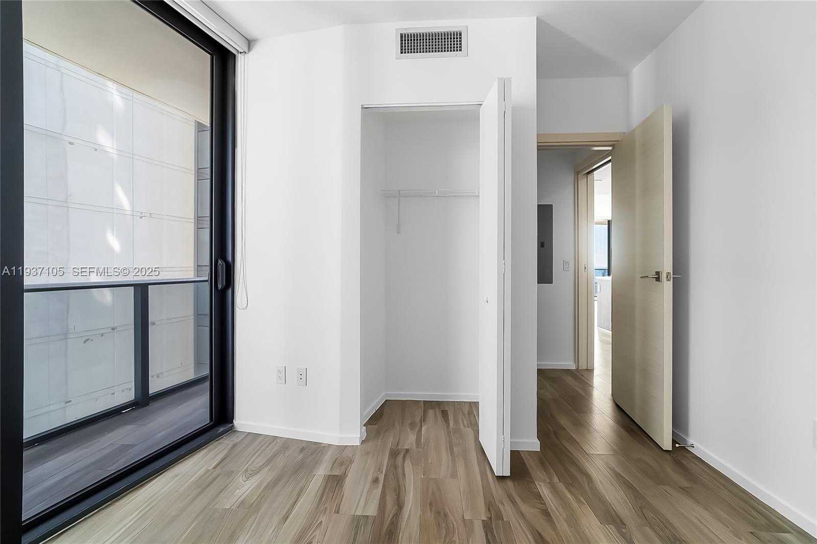 Small Image of 801 SOUTH MIAMI AVE #3704, Miami Number 25