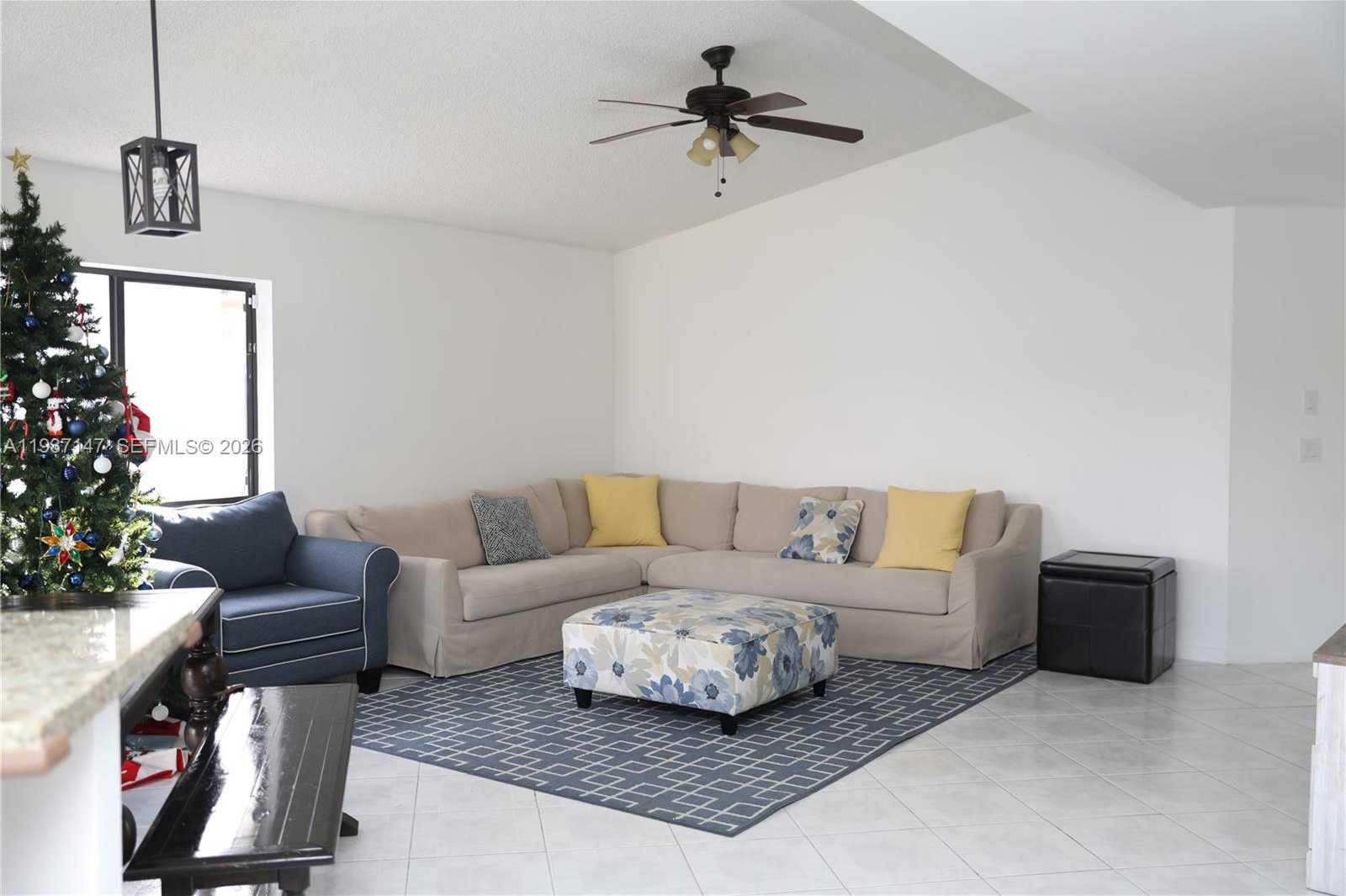 Small Image of 1131 SOUTH WEST 109TH AVE, Pembroke Pines Number 11
