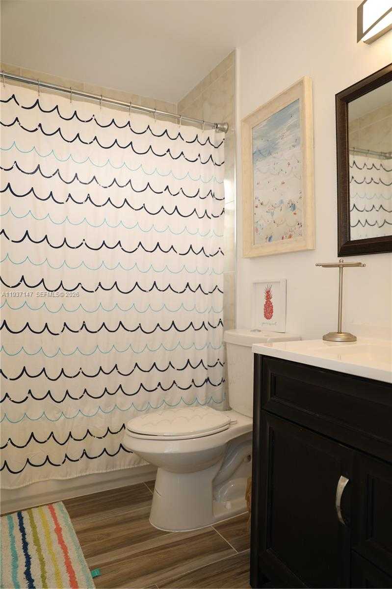 Small Image of 1131 SOUTH WEST 109TH AVE, Pembroke Pines Number 12