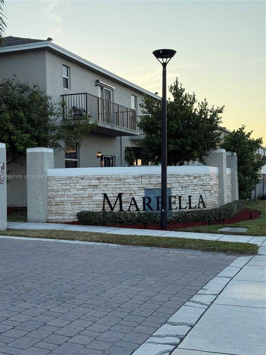 Small Image of 818 SOUTH EAST 19TH ST #818, Homestead Number 1