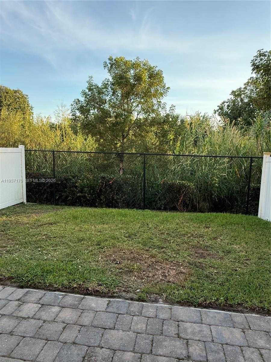 Small Image of 818 SOUTH EAST 19TH ST #818, Homestead Number 10