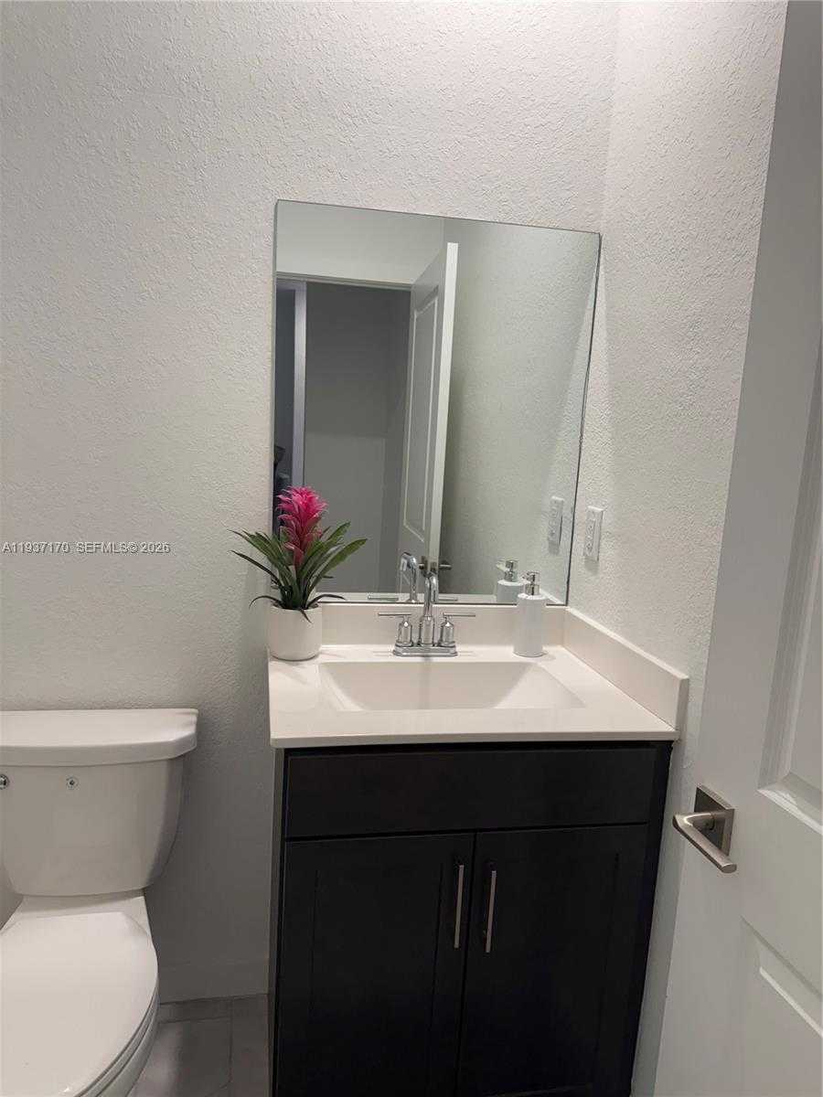 Small Image of 818 SOUTH EAST 19TH ST #818, Homestead Number 4