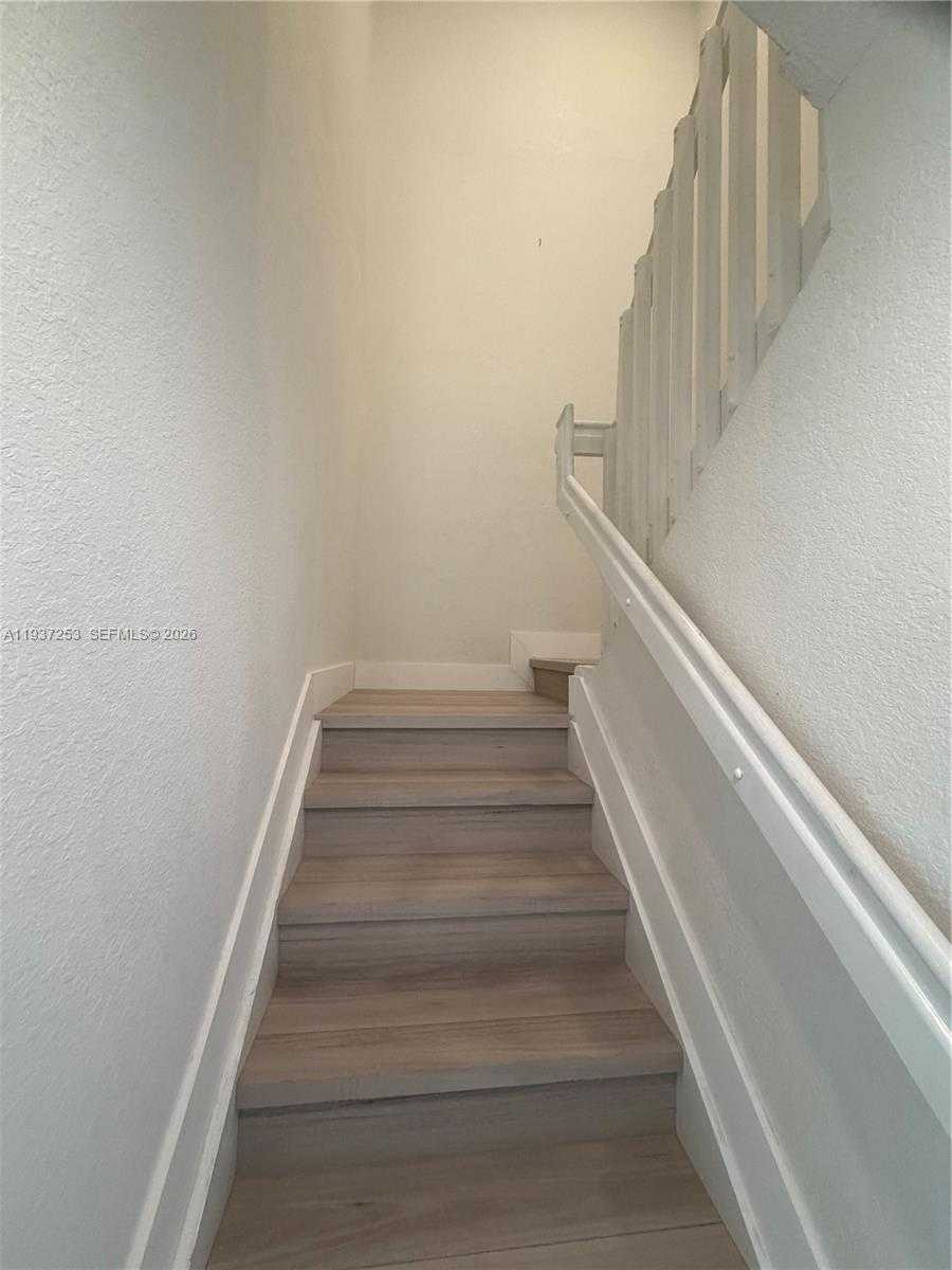 Small Image of 10901 NORTH WEST 83RD ST #205, Doral Number 7