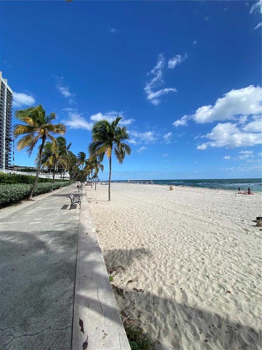 Small Image of 2500 NORTH EAST 209TH TER, Miami Number 45