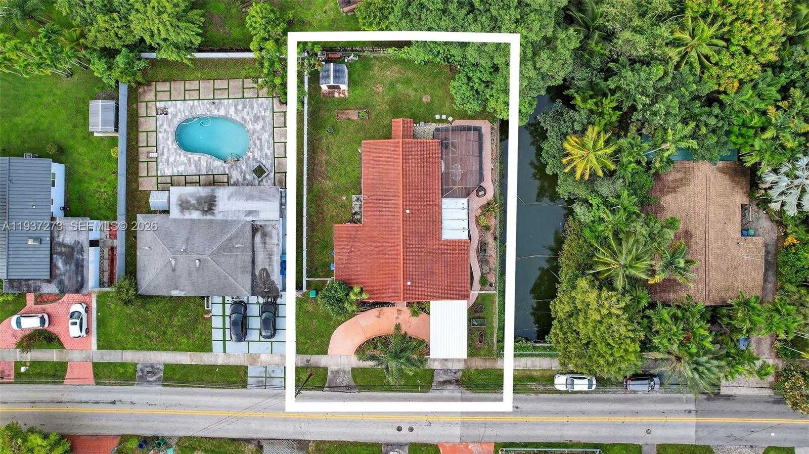 Small Image of 2500 NORTH EAST 209TH TER, Miami Number 6