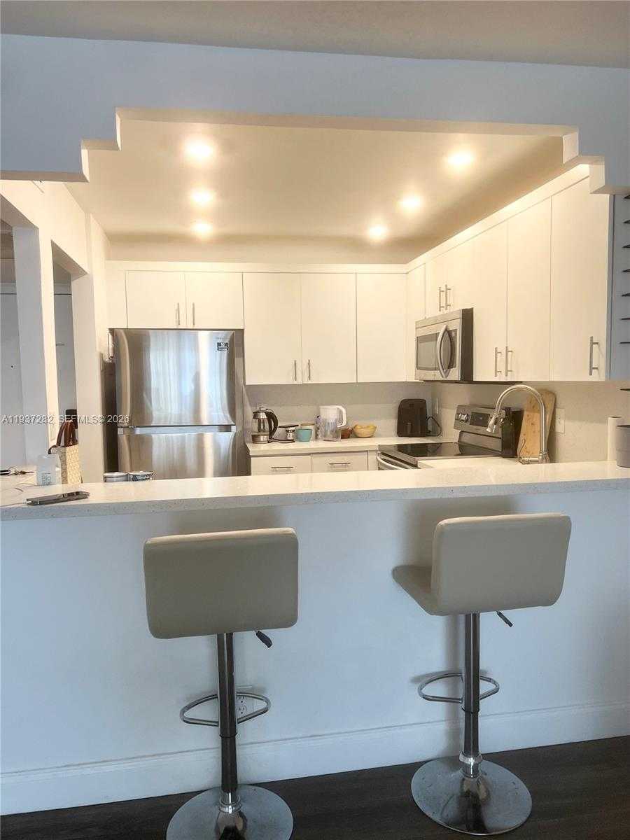 Small Image of 2001 ATLANTIC SHORES BLVD #415, Hallandale Beach Number 2