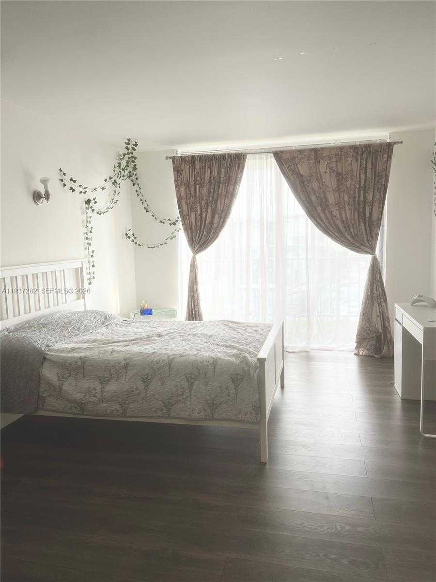 Small Image of 2001 ATLANTIC SHORES BLVD #415, Hallandale Beach Number 3