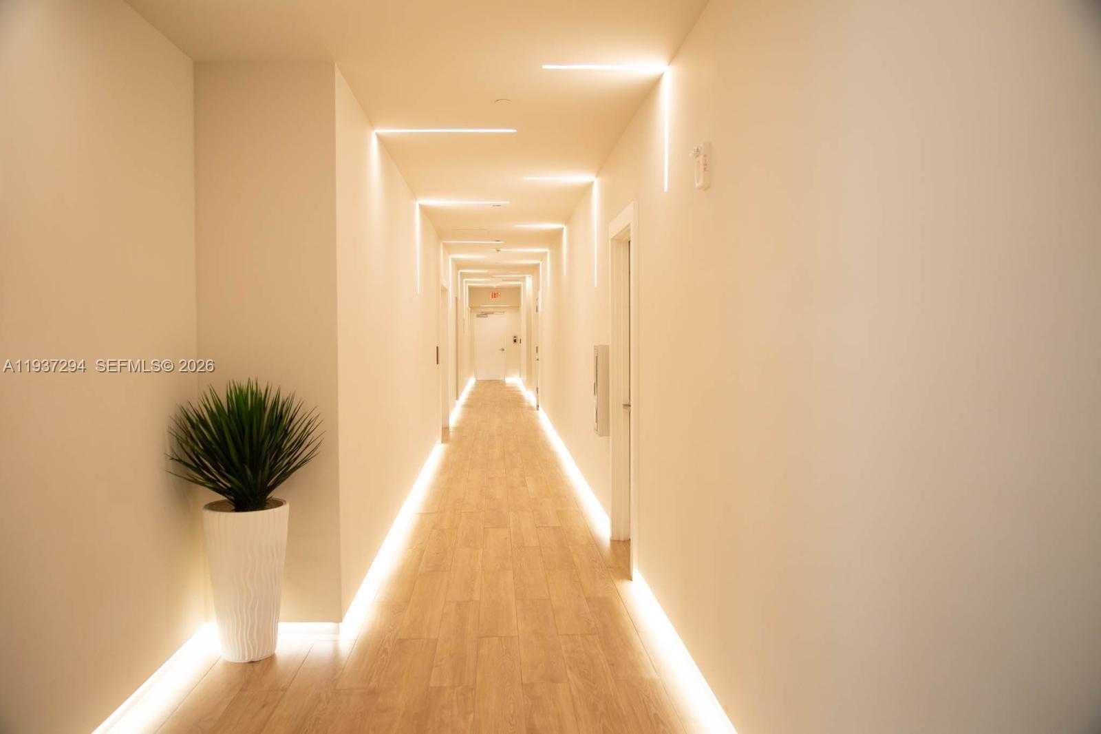 Small Image of 90 SOUTH WEST 3RD ST #2703, Miami Number 20