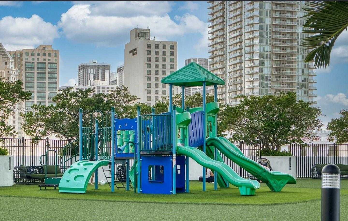 Small Image of 90 SOUTH WEST 3RD ST #2703, Miami Number 28