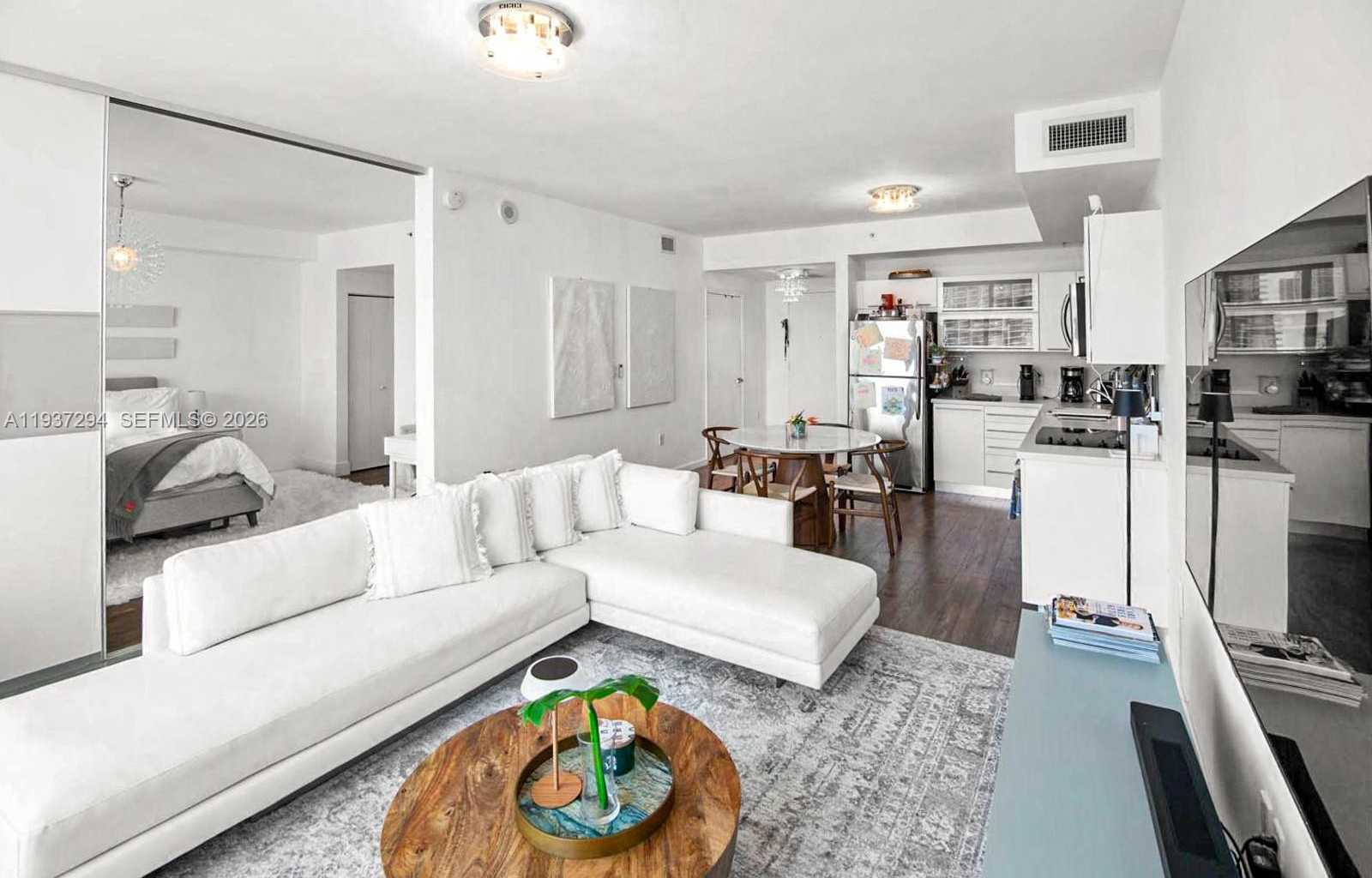 Small Image of 90 SOUTH WEST 3RD ST #2703, Miami Number 4