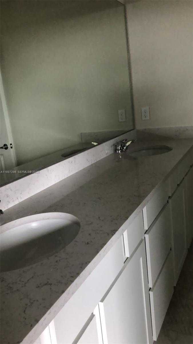 Small Image of 3149 POINCIANA ST, Lauderdale Lakes Number 10