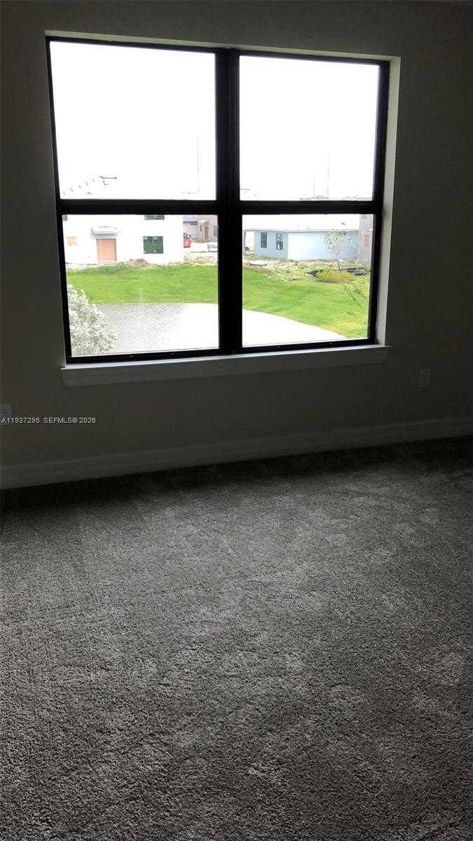 Small Image of 3149 POINCIANA ST, Lauderdale Lakes Number 9