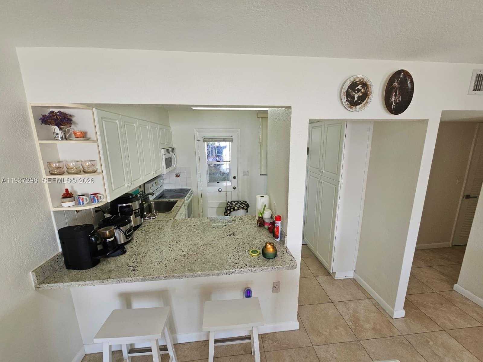 Small Image of 3000 MARCOS DR #P102, Aventura Number 11