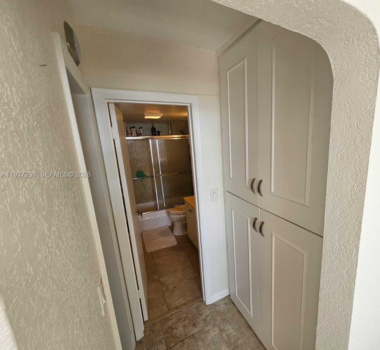 Small Image of 3000 MARCOS DR #P102, Aventura Number 15