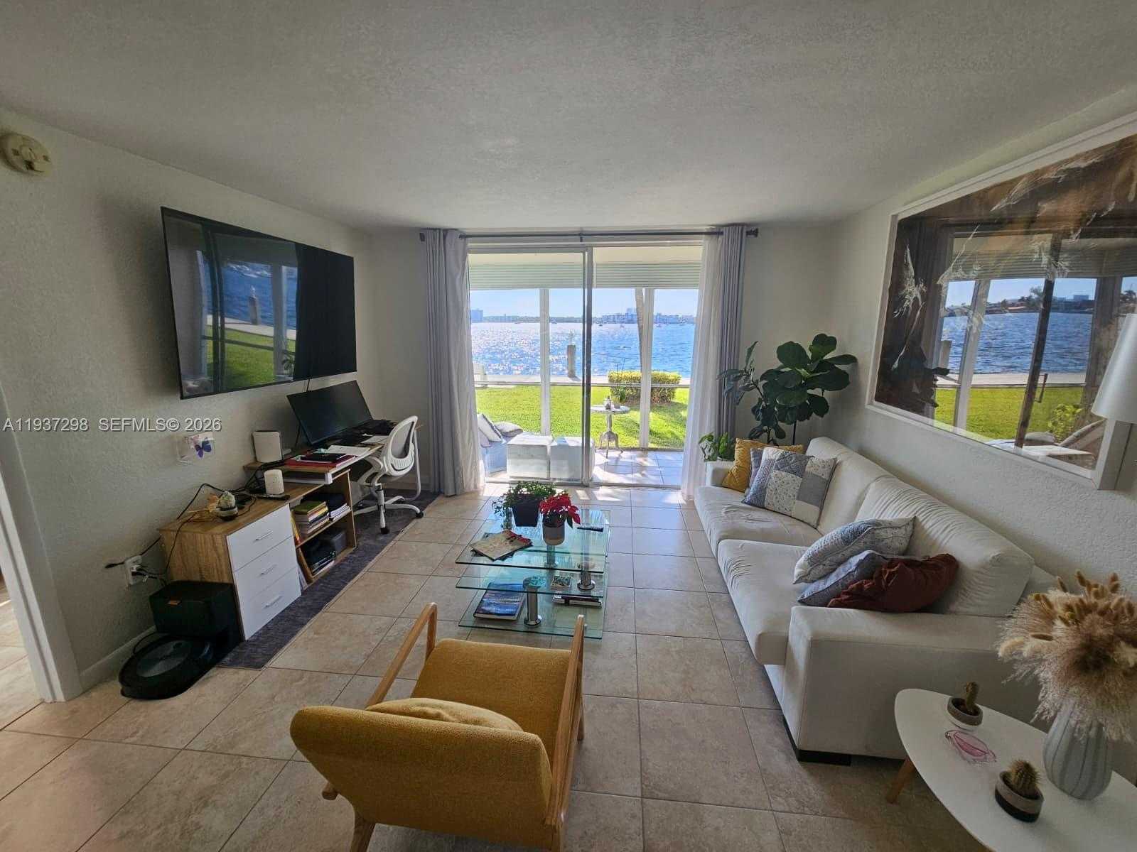 Small Image of 3000 MARCOS DR #P102, Aventura Number 29