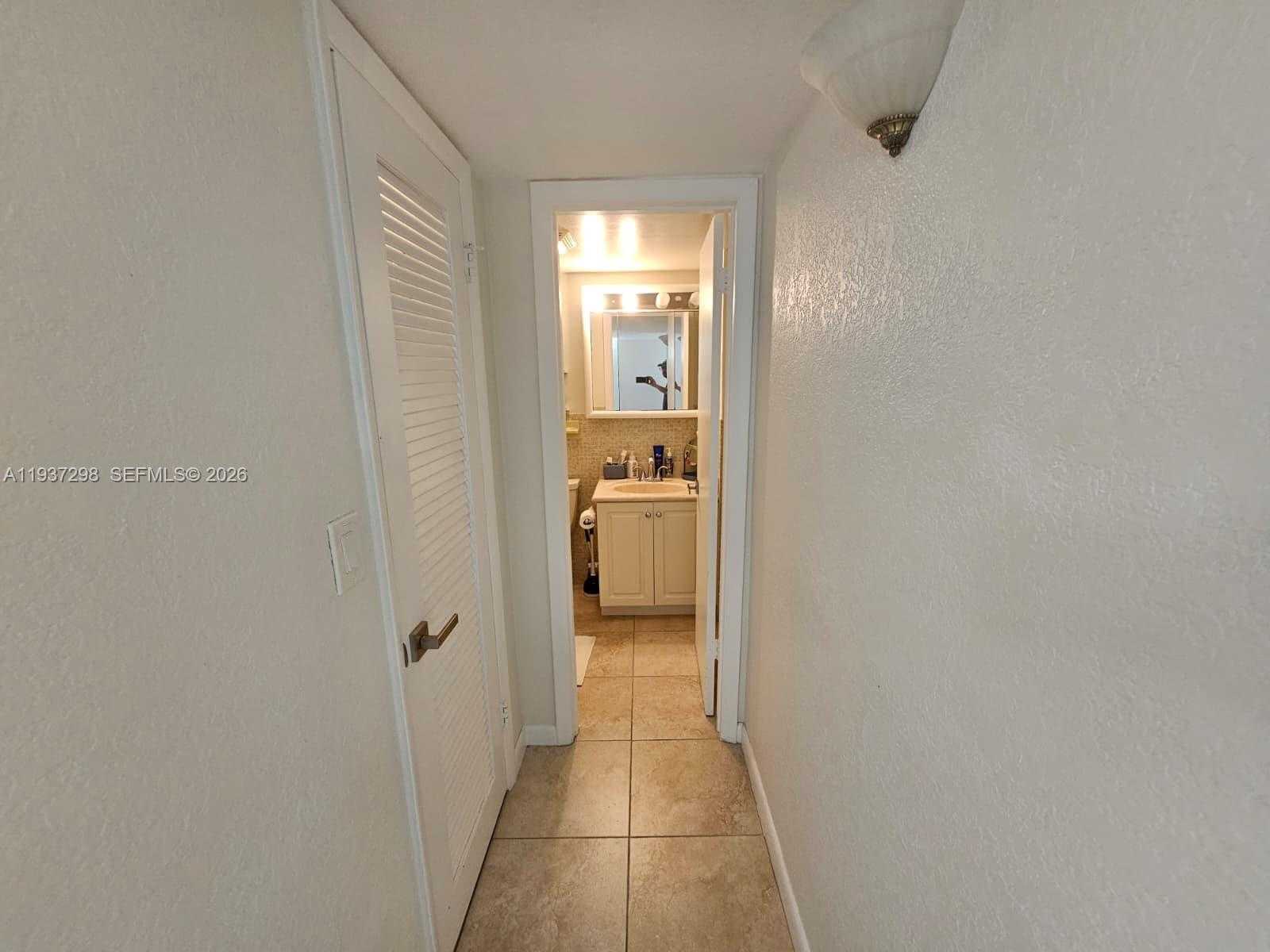 Small Image of 3000 MARCOS DR #P102, Aventura Number 6