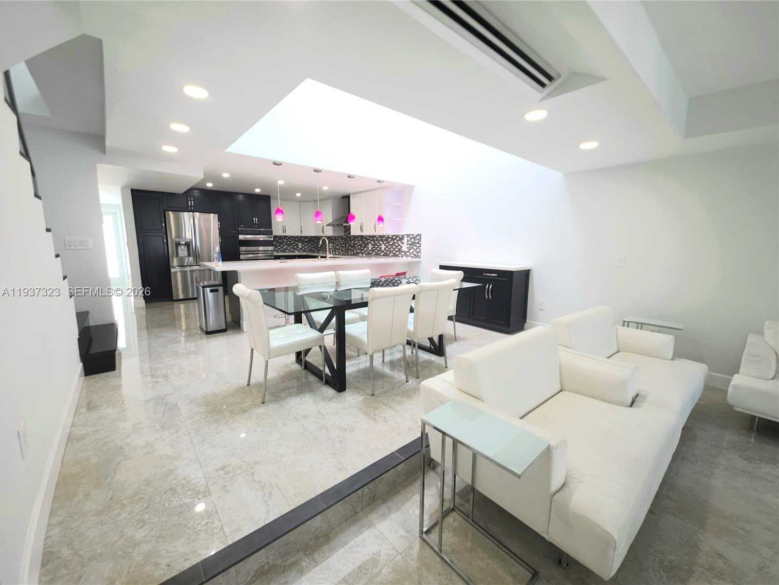 Small Image of 310 POINCIANA DR #802, Sunny Isles Beach Number 23