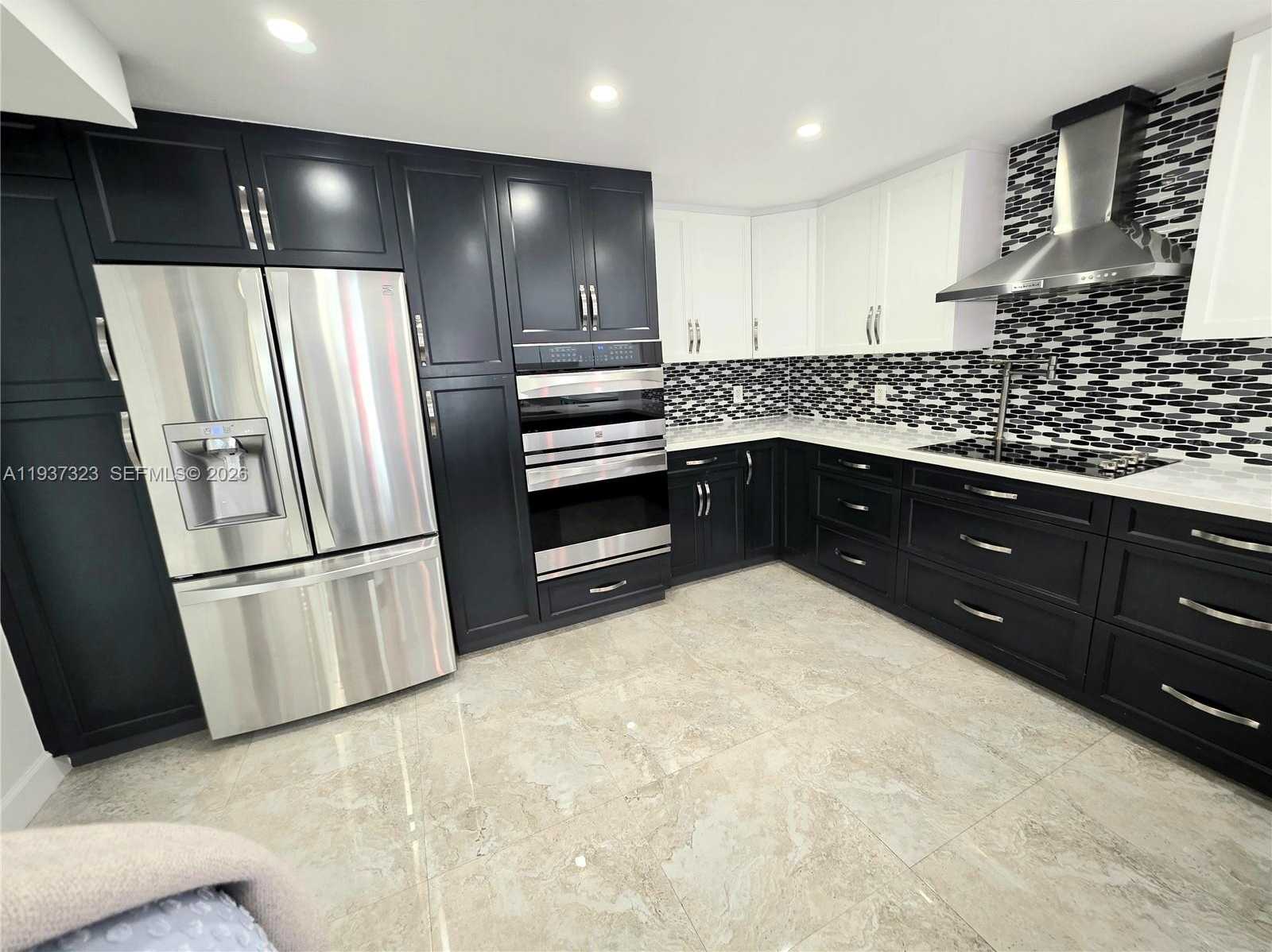 Small Image of 310 POINCIANA DR #802, Sunny Isles Beach Number 28