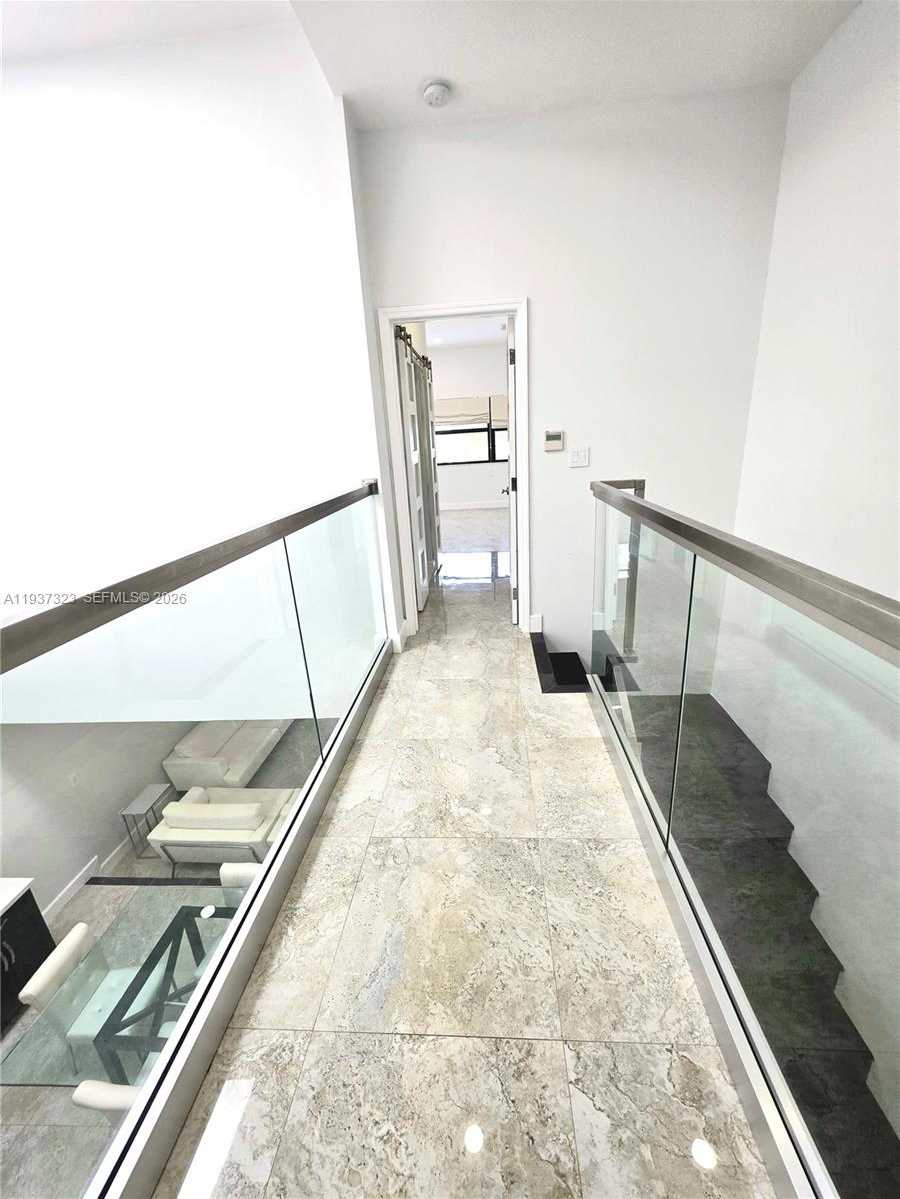 Small Image of 310 POINCIANA DR #802, Sunny Isles Beach Number 37