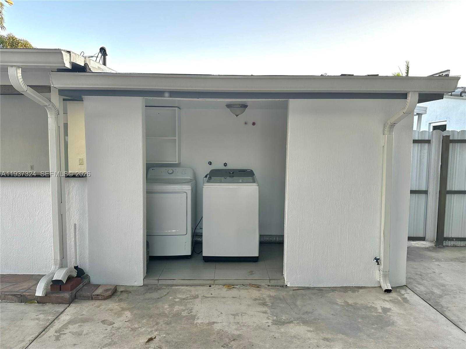 Small Image of 1211 WEST 34TH ST, Hialeah Number 13