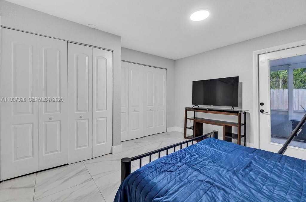 Small Image of 6470 SOUTH WEST 27TH ST, Miami Number 17