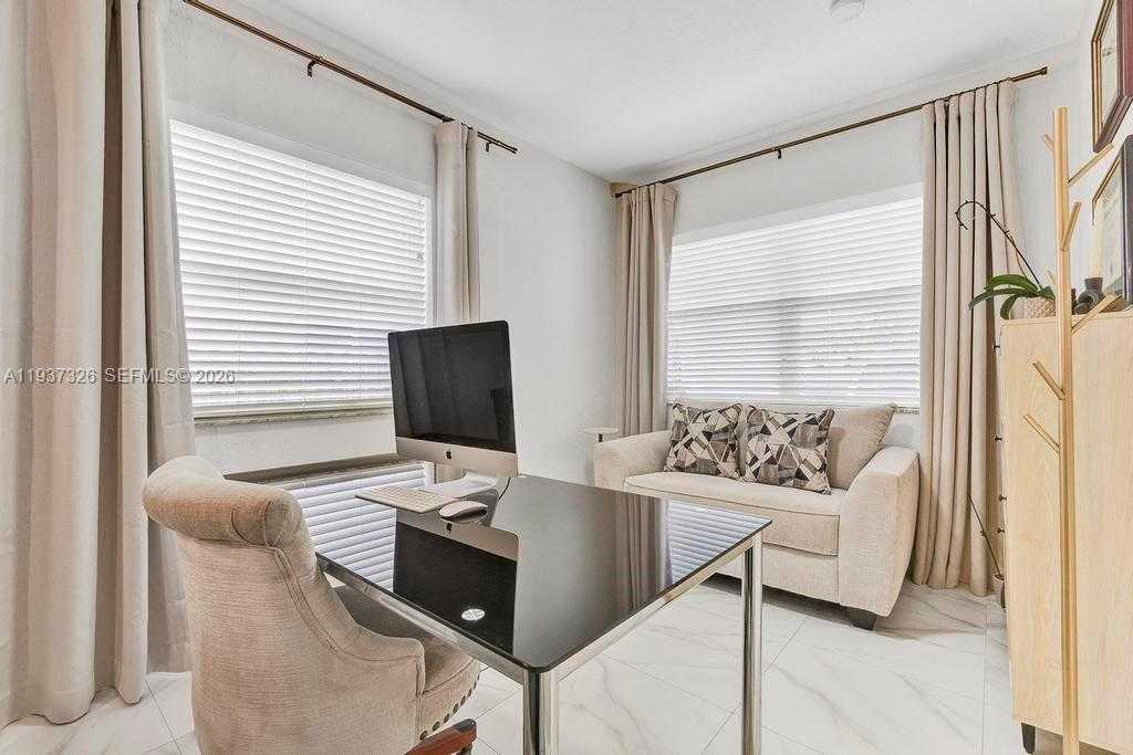 Small Image of 6470 SOUTH WEST 27TH ST, Miami Number 20