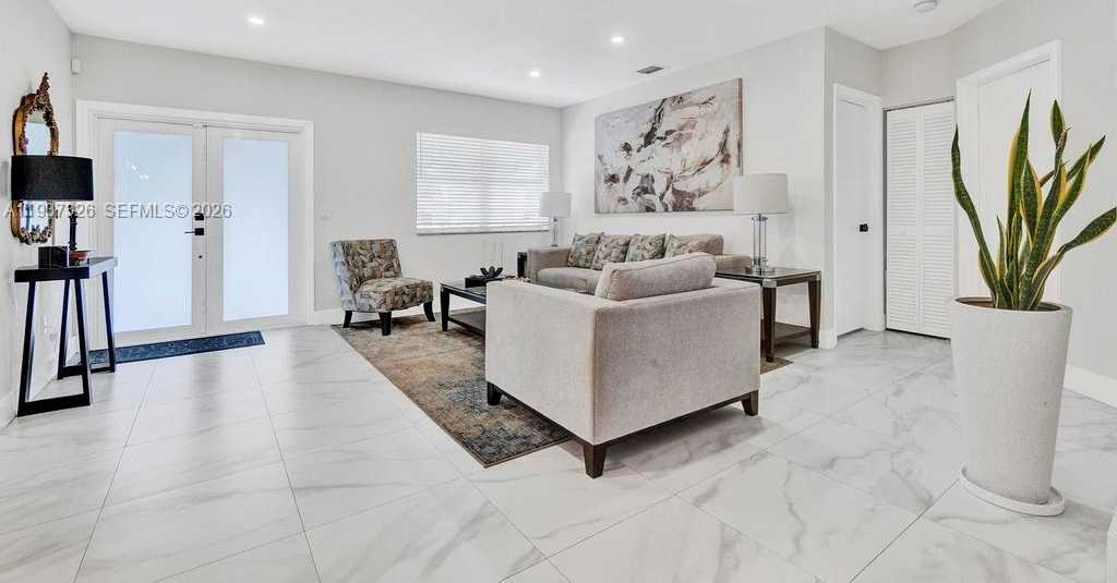 Small Image of 6470 SOUTH WEST 27TH ST, Miami Number 23